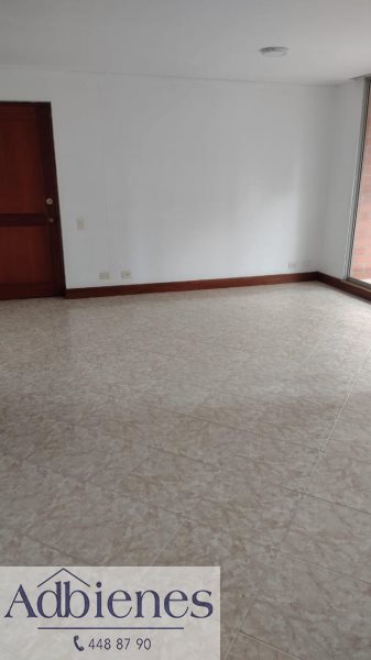 Apartamento en Ambos en Laureles