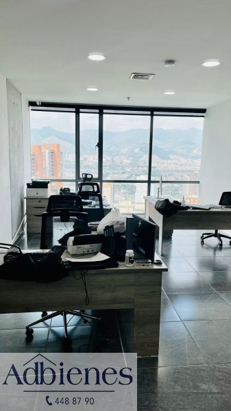 Oficina en Venta en Poblado