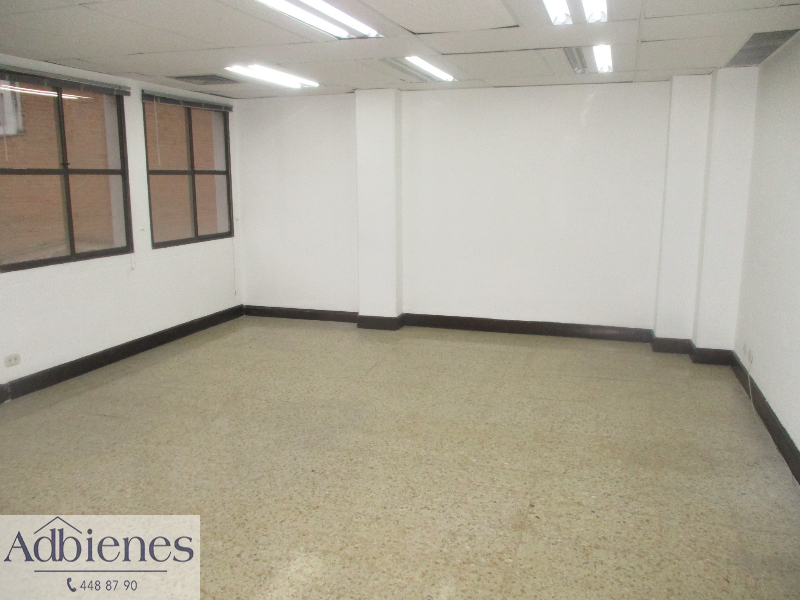 Oficina en Arriendo en Laureles