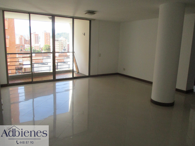 Apartamento en Venta en Laureles