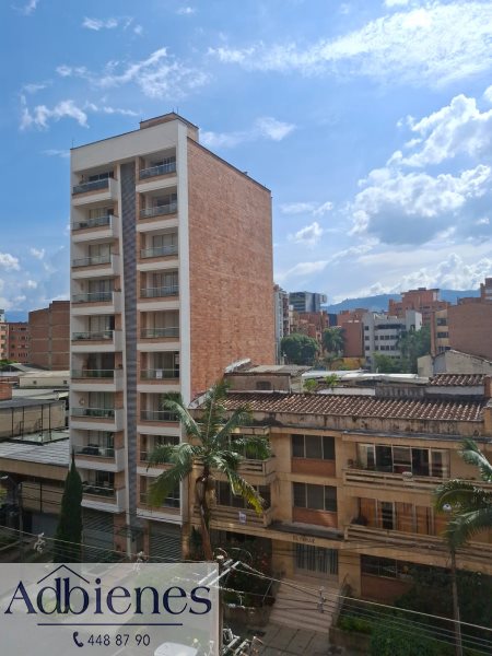 Apartamento en Venta en Laureles