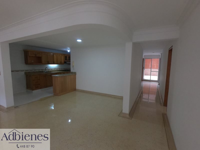 Apartamento en Ambos en Laureles