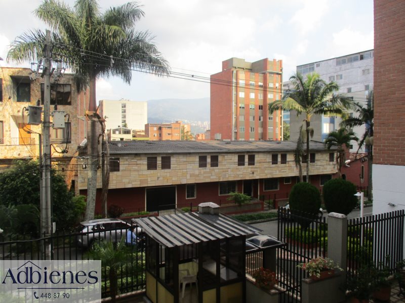 Apartamento en Venta en Laureles