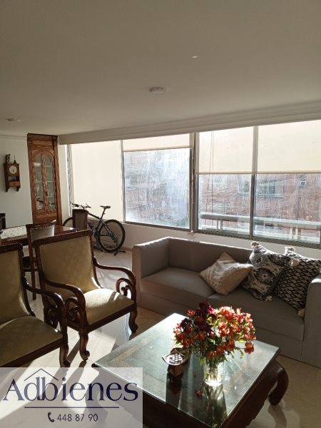 Apartamento en Ambos en Laureles